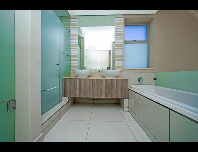 2 BEDROOM APARTMENT FOR SALE IN ROSEBANK